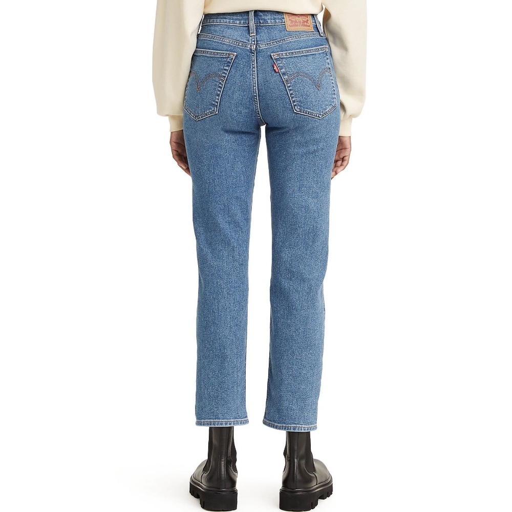 Levi’s Premium High Rise Button Fly Distressed Knees Tapered Leg Jeans NWT 30